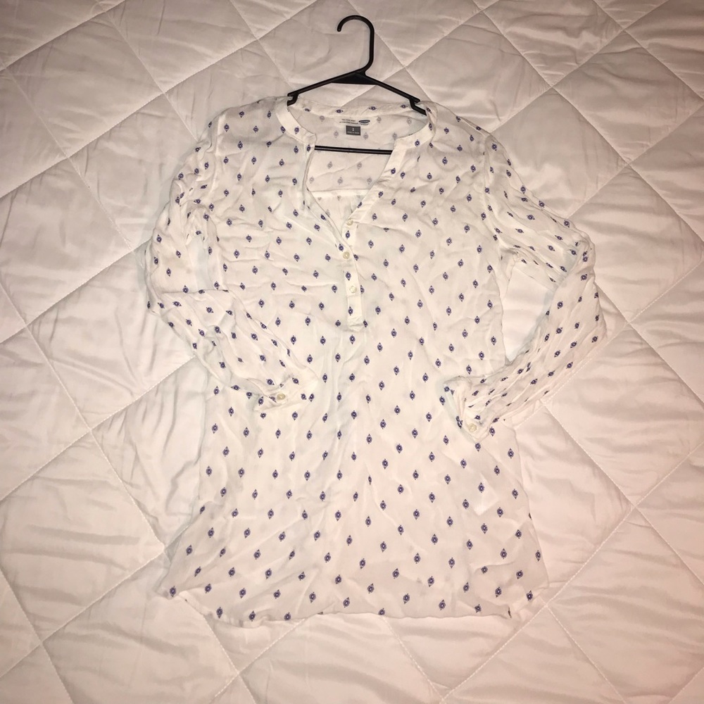 Half button long sleeved print shirt